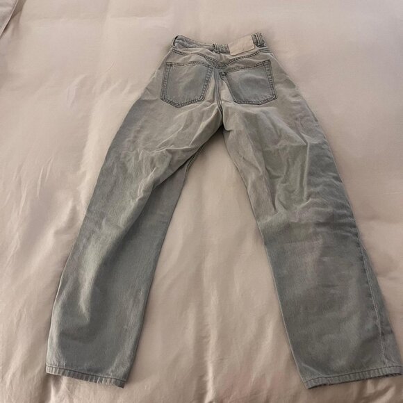 Cute flattering soft straight leg jeans 24/25 light wash - Picture 4 of 4